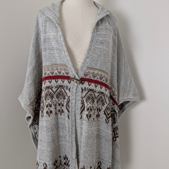 Fringe Knit Poncho Cape Hoodie Hooded Button Down open Front Abstract - Picture 3 of 11